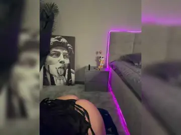 Miss-di  live sex cam