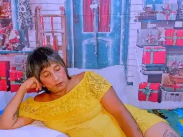 Indianroxy  live sex cam