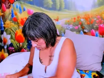 Indianroxy  live sex cam