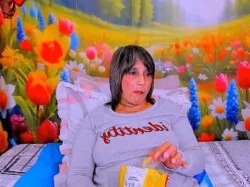 Indianroxy  live sex cam