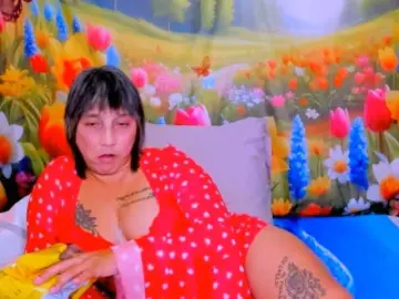 Indianroxy  live sex cam