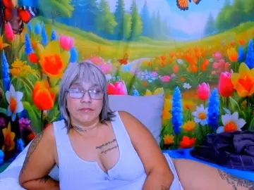 Indianroxy  live sex cam