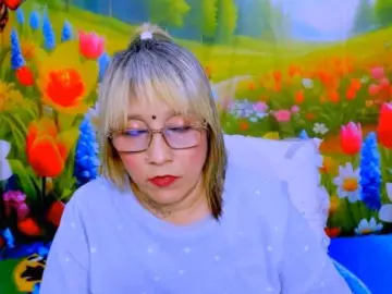 Indianroxy  live sex cam