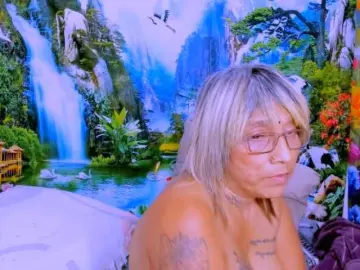 Indianroxy  live sex cam