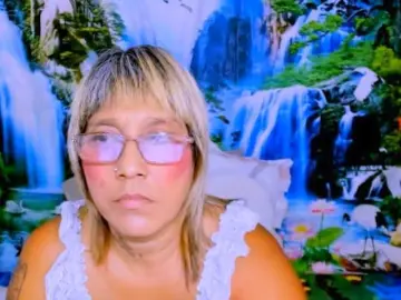 Indianroxy  live sex cam