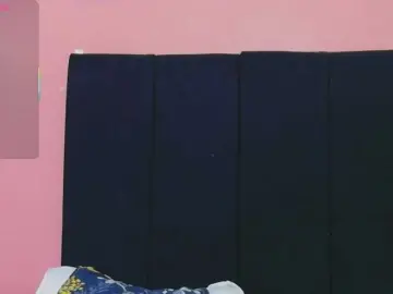Sluttyandmature  live sex cam