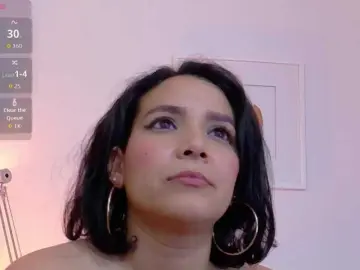 Sluttyandmature  live sex cam