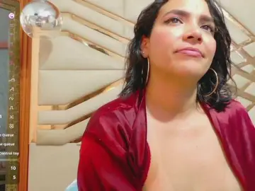 Sluttyandmature  live sex cam