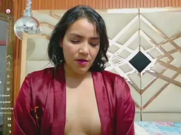 Sluttyandmature  live sex cam