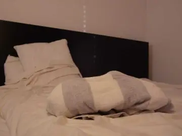 HelloKikky  live sex cam