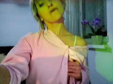 LunaSecret1  live sex cam