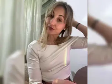 LunaSecret1  live sex cam