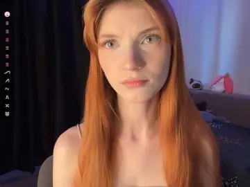 MadonnaVanson  live sex cam