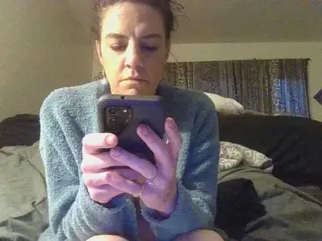 Mdibello2100  live sex cam