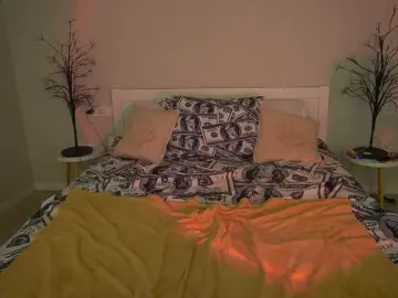 MonroeBliss  live sex cam