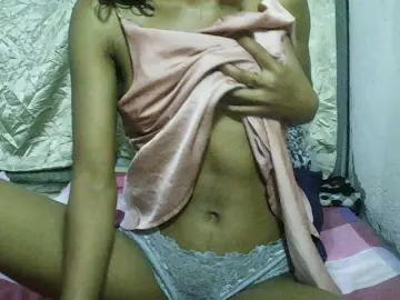 SexyMimi586  live sex cam