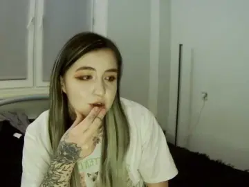 Emma-andersonn  live sex cam