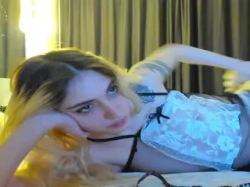 Lesyalis  live sex cam