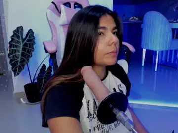 Alicethunder  live sex cam
