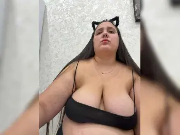 Alisaay  live sex cam