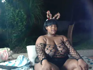 BubblyRouxyXXXxx  live sex cam