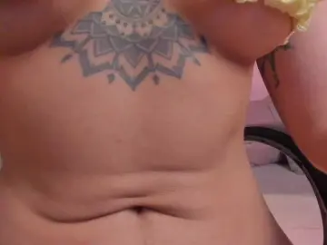 KatieNolanX  live sex cam