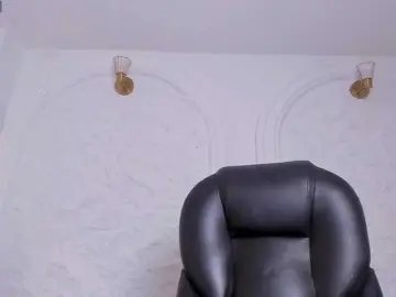 KatieNolanX  live sex cam