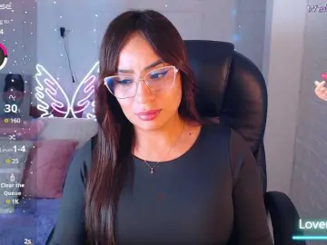 Paulinagalvis2700  live sex cam