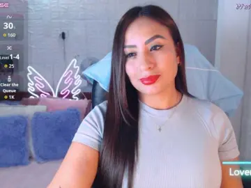 Paulinagalvis2700  live sex cam