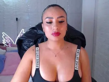 Paulinagalvis2700  live sex cam