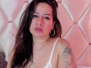 Selenecarter  live sex cam