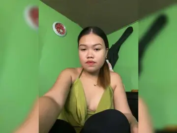 Sexykesha11  live sex cam