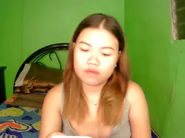 Sexykesha11  live sex cam