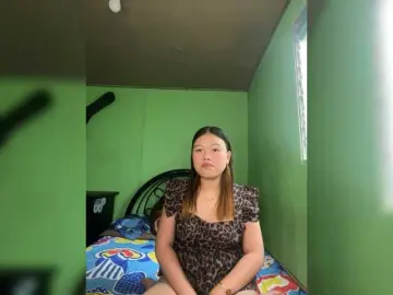 Sexykesha11  live sex cam