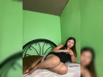 Sexykesha11  live sex cam