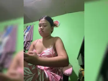 Sexykesha11  live sex cam