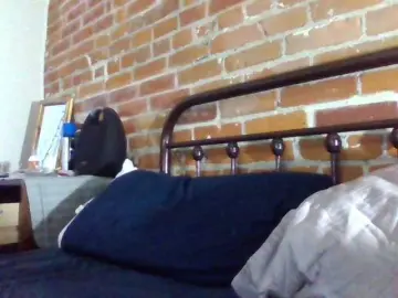 Titties4daze  live sex cam