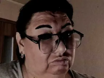 Alinahott1  live sex cam