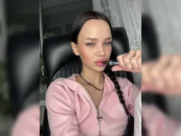 EvaDesire  live sex cam