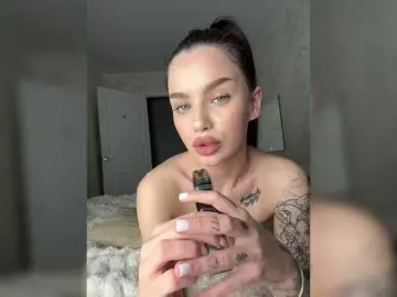 EvaDesire  live sex cam