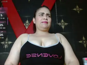 Jolie-collete  live sex cam