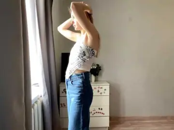 PinkPetal  live sex cam