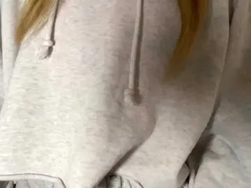 PinkPetal  live sex cam