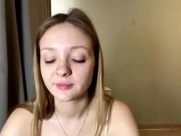 PinkPetal  live sex cam