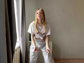 PinkPetal  live sex cam