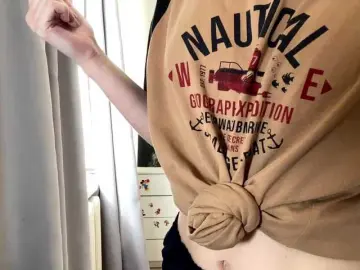 PinkPetal  live sex cam