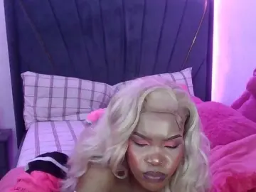 QueenB2  live sex cam