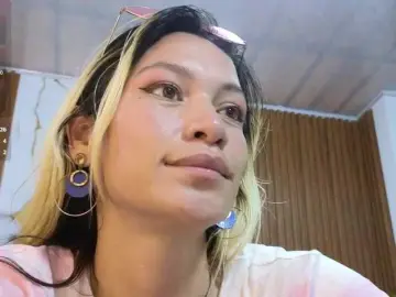 Alonddra-tay  live sex cam
