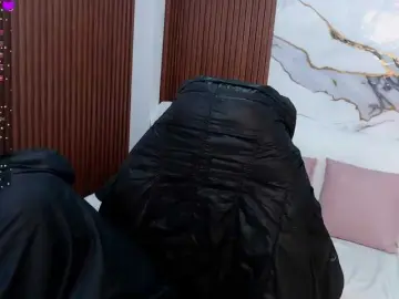 Alonddra-tay  live sex cam