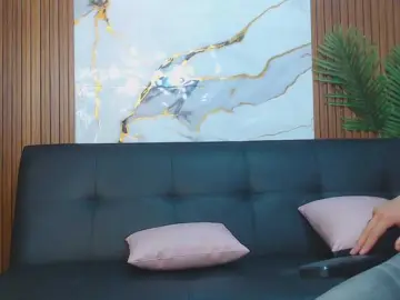 Alonddra-tay  live sex cam